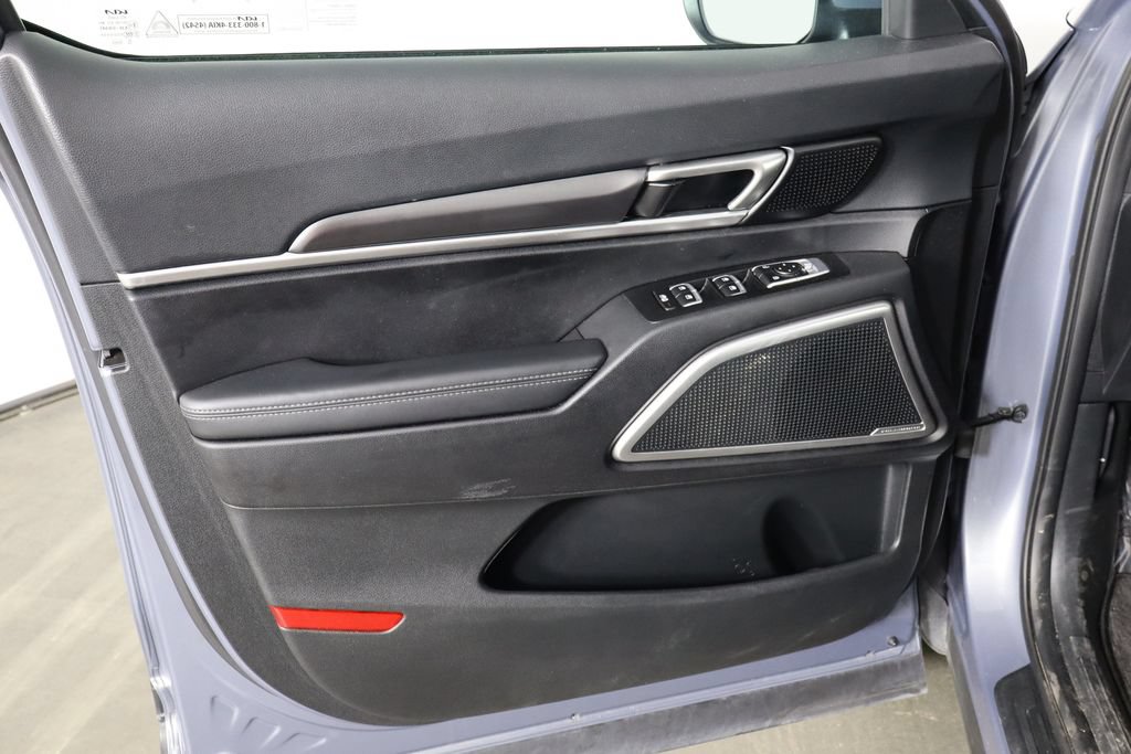 Used 2024 Kia Telluride LX FWD image 20