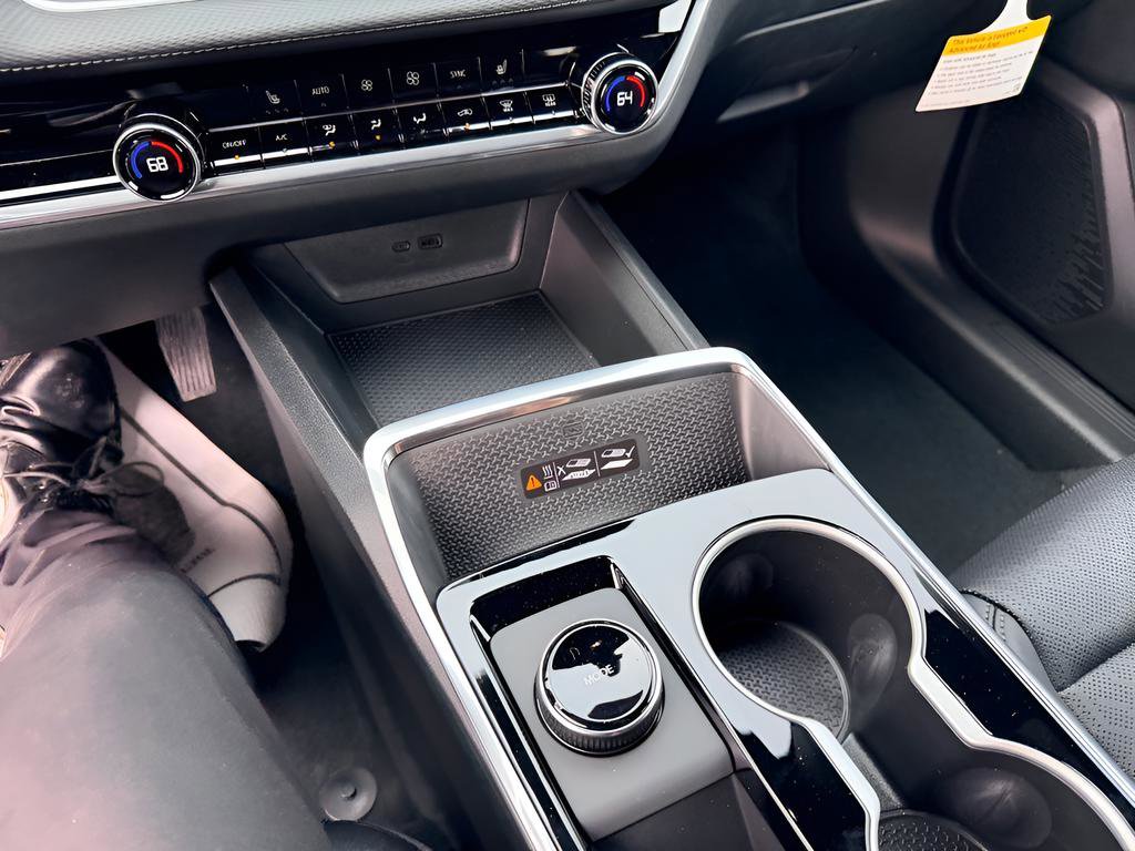 New 2026 Chevrolet Equinox LT w/ Convenience Package II image 19