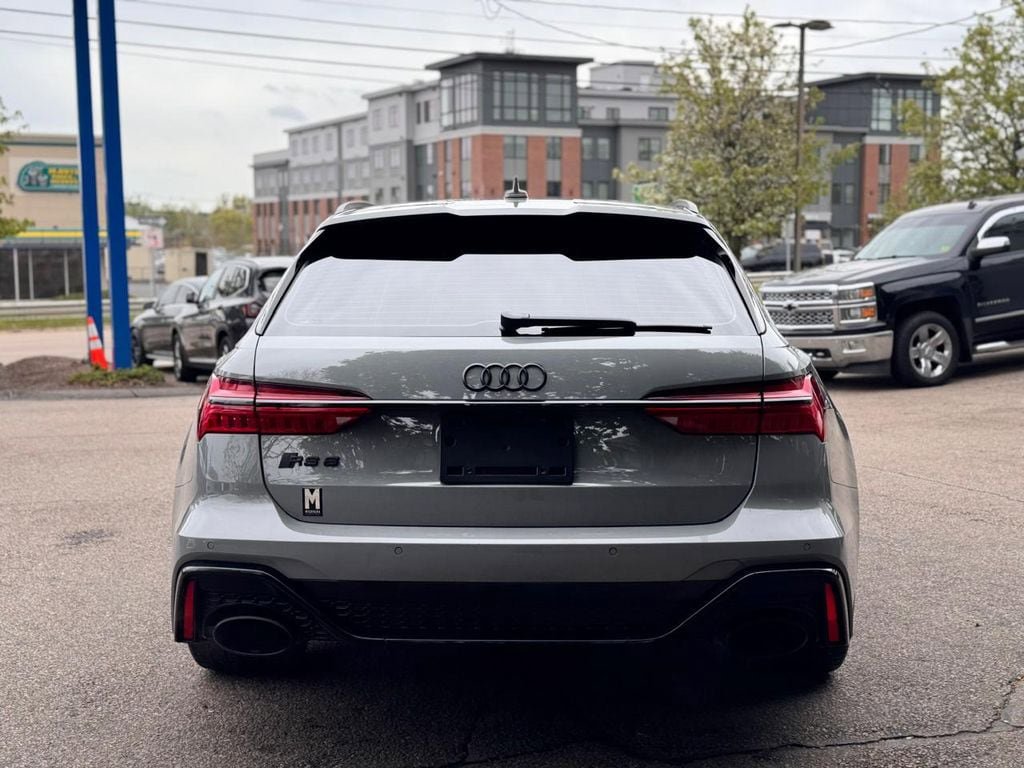 Used 2021 Audi RS 6 AWD/4WD image 5