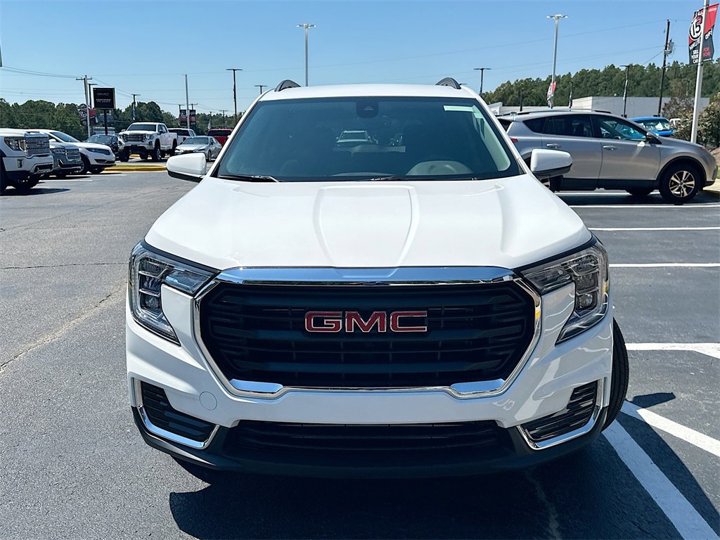 New 2024 GMC Terrain SLE w/ Driver Convenience Package image 5