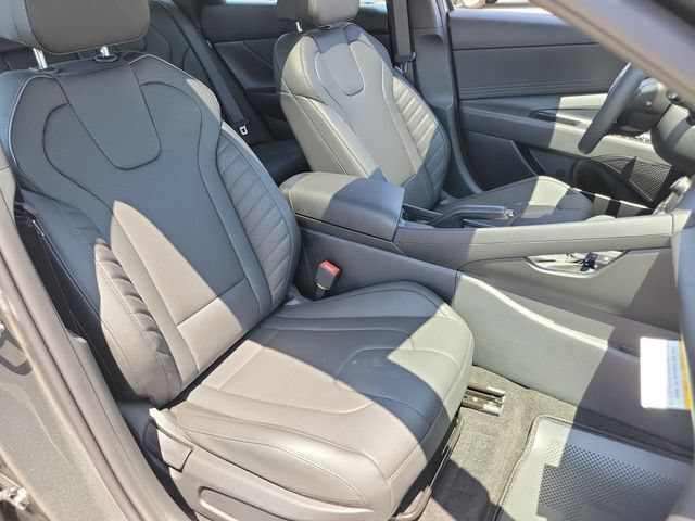 New 2026 Hyundai Elantra SEL Sport FWD image 22