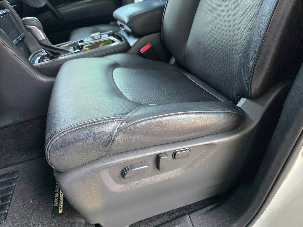 Used 2023 Nissan Armada SL w/ Midnight Edition Package RWD image 12