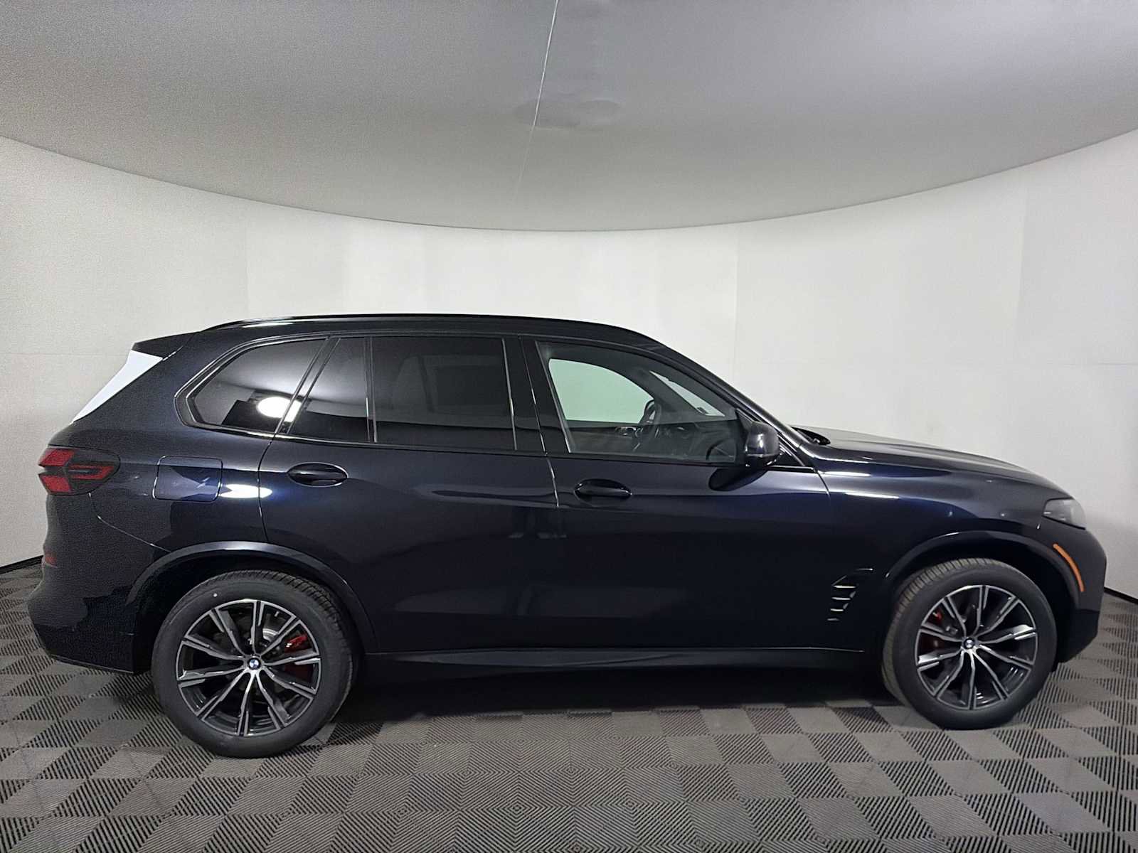 New 2026 BMW X5 xDrive40i w/ M Sport Package image 8