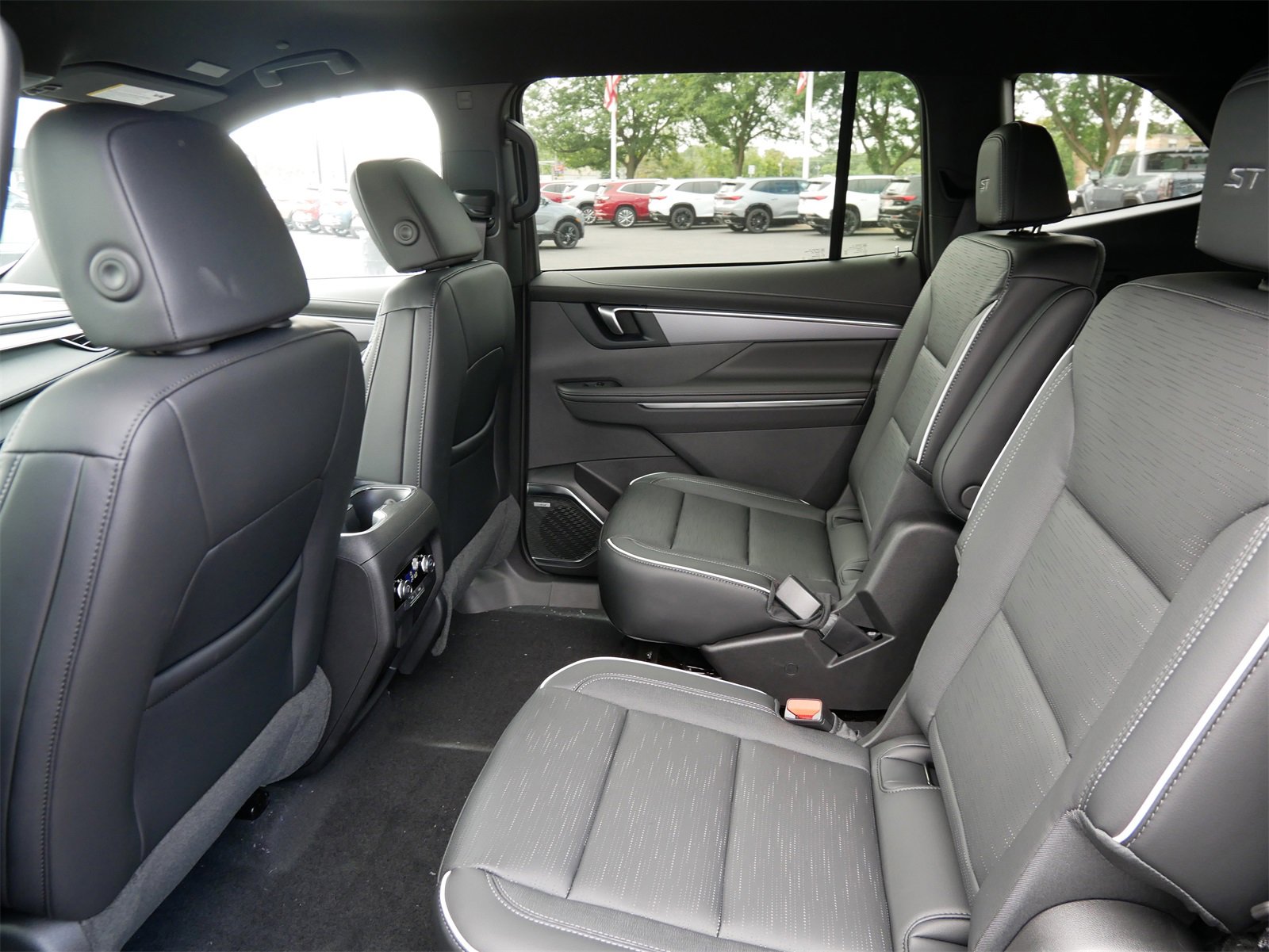 New 2026 Buick Enclave Sport Touring w/ Power Package image 6