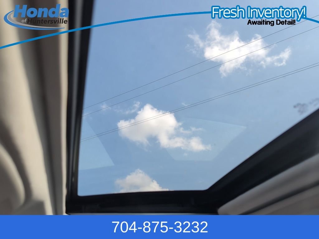 Used 2018 MAZDA MAZDA3 Grand Touring image 29