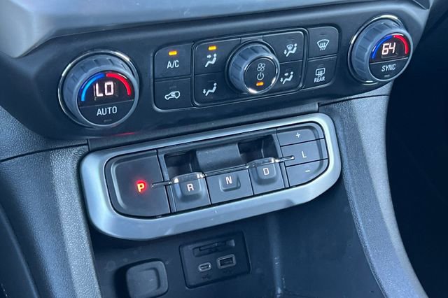 Used 2023 GMC Acadia SLT image 29