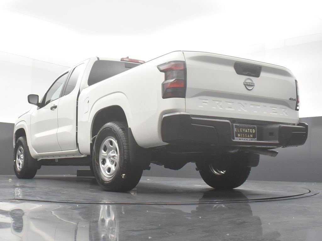 New 2025 Nissan Frontier S image 24