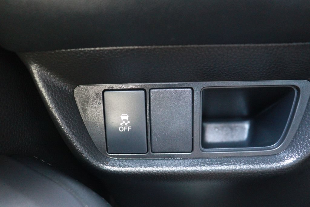 Certified 2026 Honda HR-V LX image 24