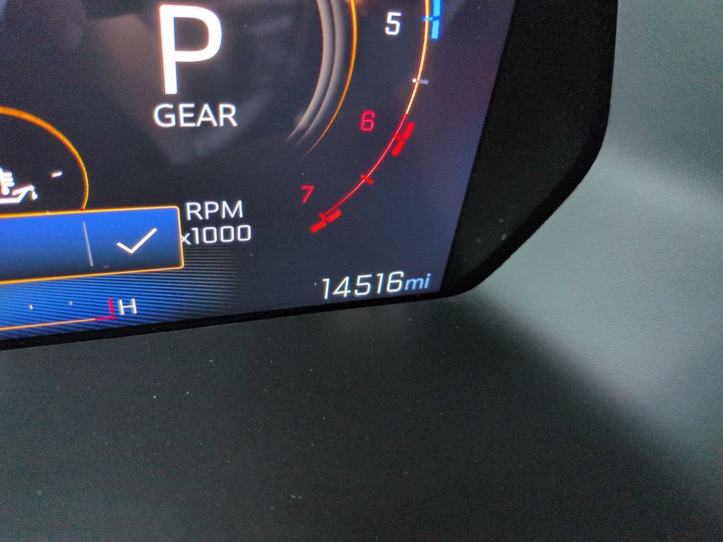 Used 2024 Chevrolet Colorado Trail Boss w/ Technology Package AWD/4WD image 16