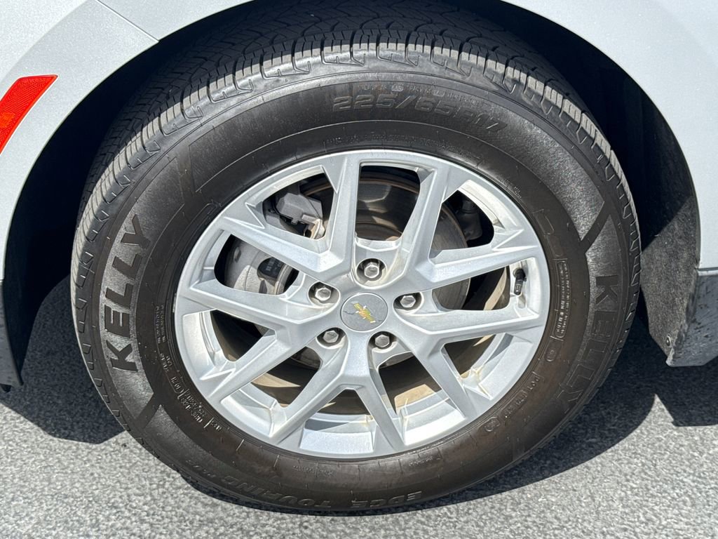 Used 2022 Chevrolet Equinox LS image 5
