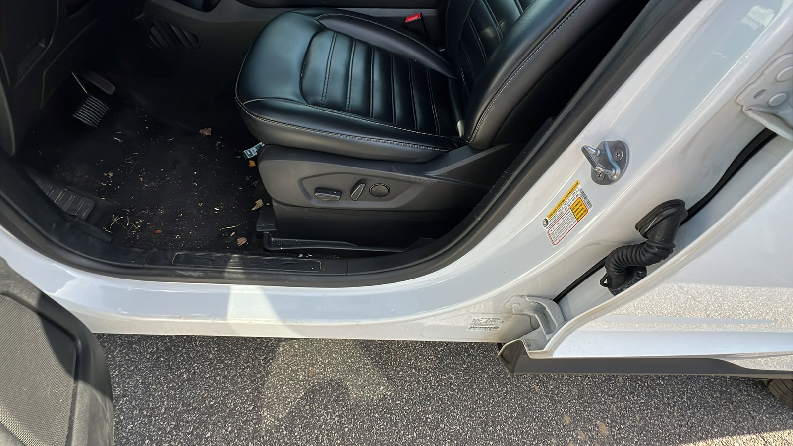 Used 2024 Ford Edge SEL image 17