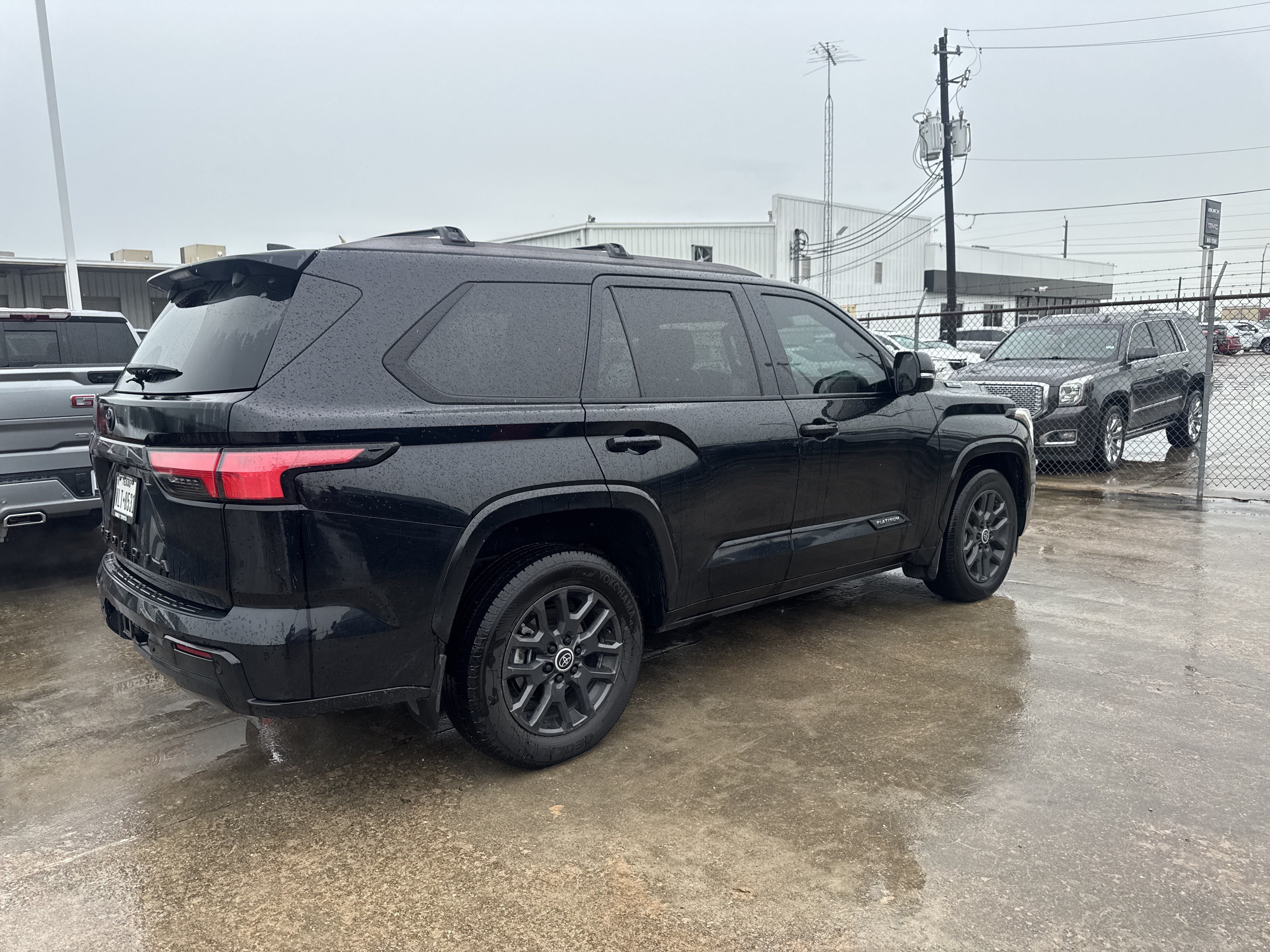 Used 2024 Toyota Sequoia Platinum AWD/4WD image 12