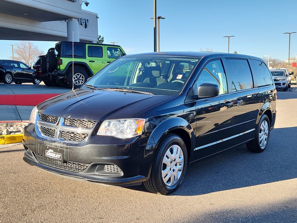 Used 2017 Dodge Grand Caravan SE w/ Power Window Group image 4