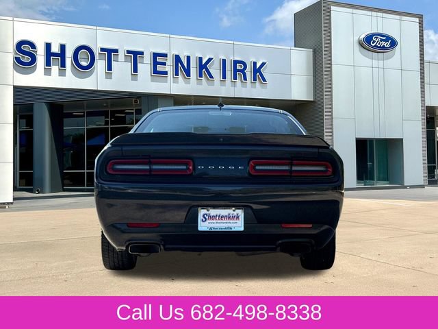 Used 2017 Dodge Challenger R/T Plus RWD image 7