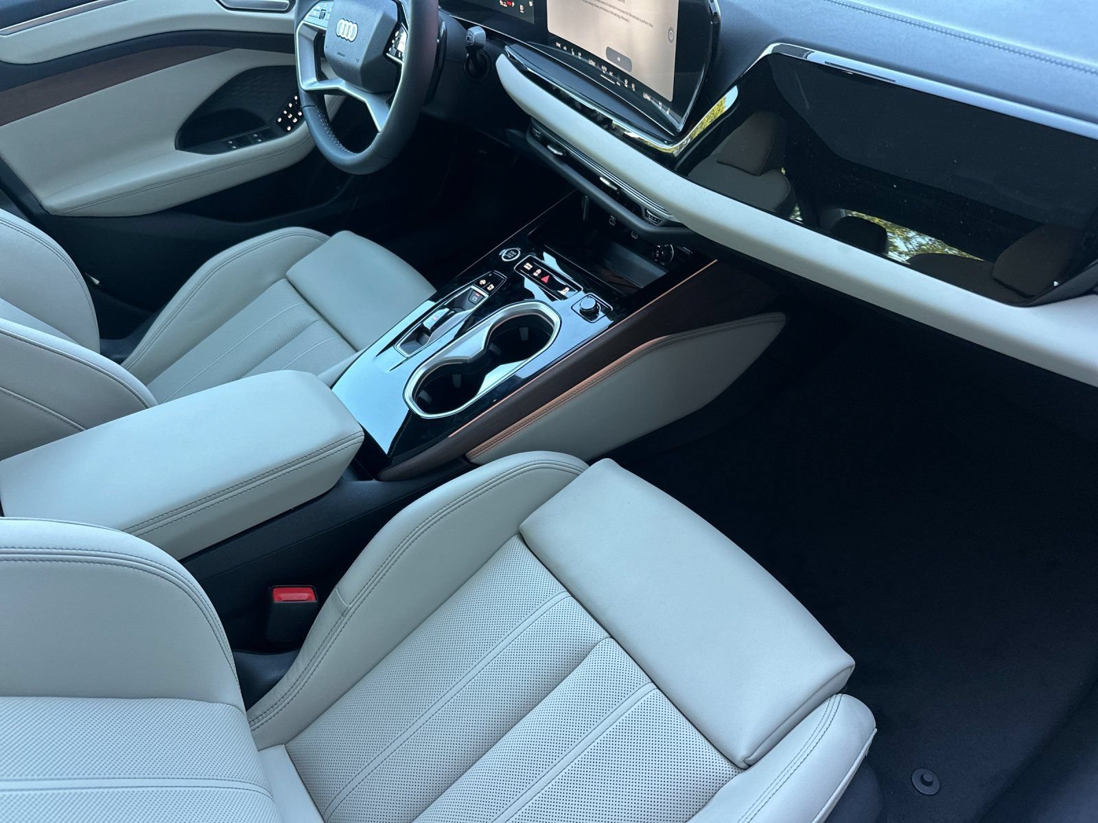 New 2026 Audi A6 Premium Plus AWD/4WD image 15