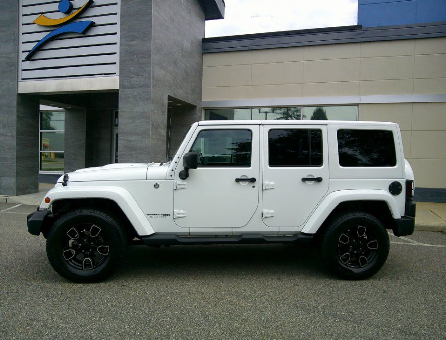 Used 2018 Jeep Wrangler Unlimited Sahara AWD/4WD image 86