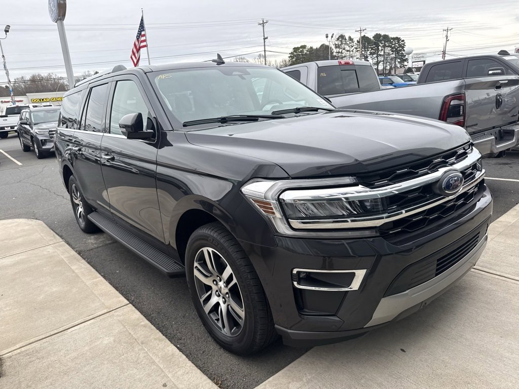 Used 2024 Ford Expedition Max Limited image 3