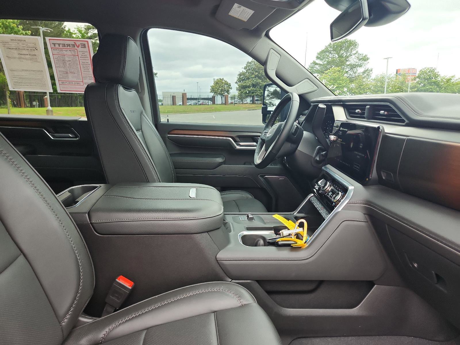 Certified 2025 GMC Sierra 2500 Denali AWD/4WD image 10