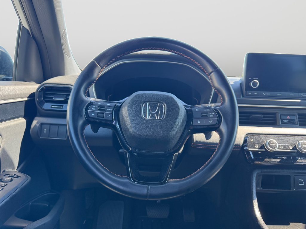 Used 2023 Honda Pilot Sport image 11