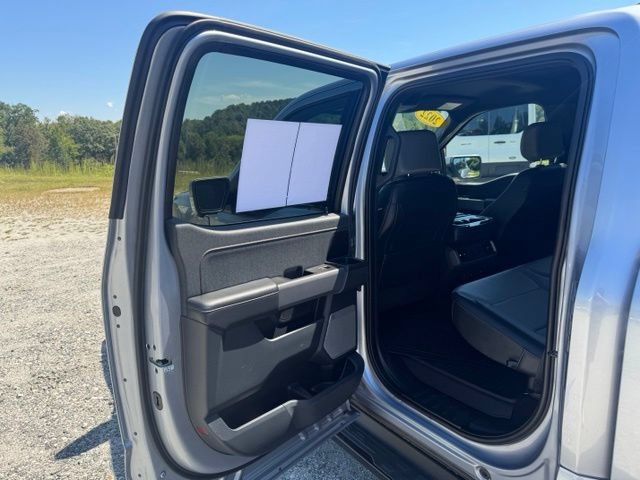 Used 2022 Ford F150 Lightning Lariat AWD/4WD image 18