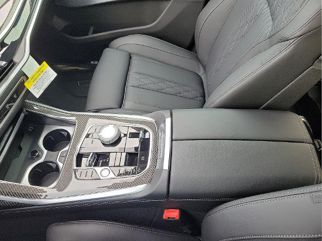 New 2027 BMW X7 M60i AWD/4WD image 29