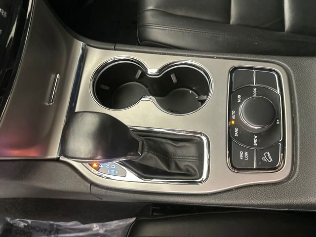 Used 2022 Jeep Grand Cherokee Limited AWD/4WD image 32