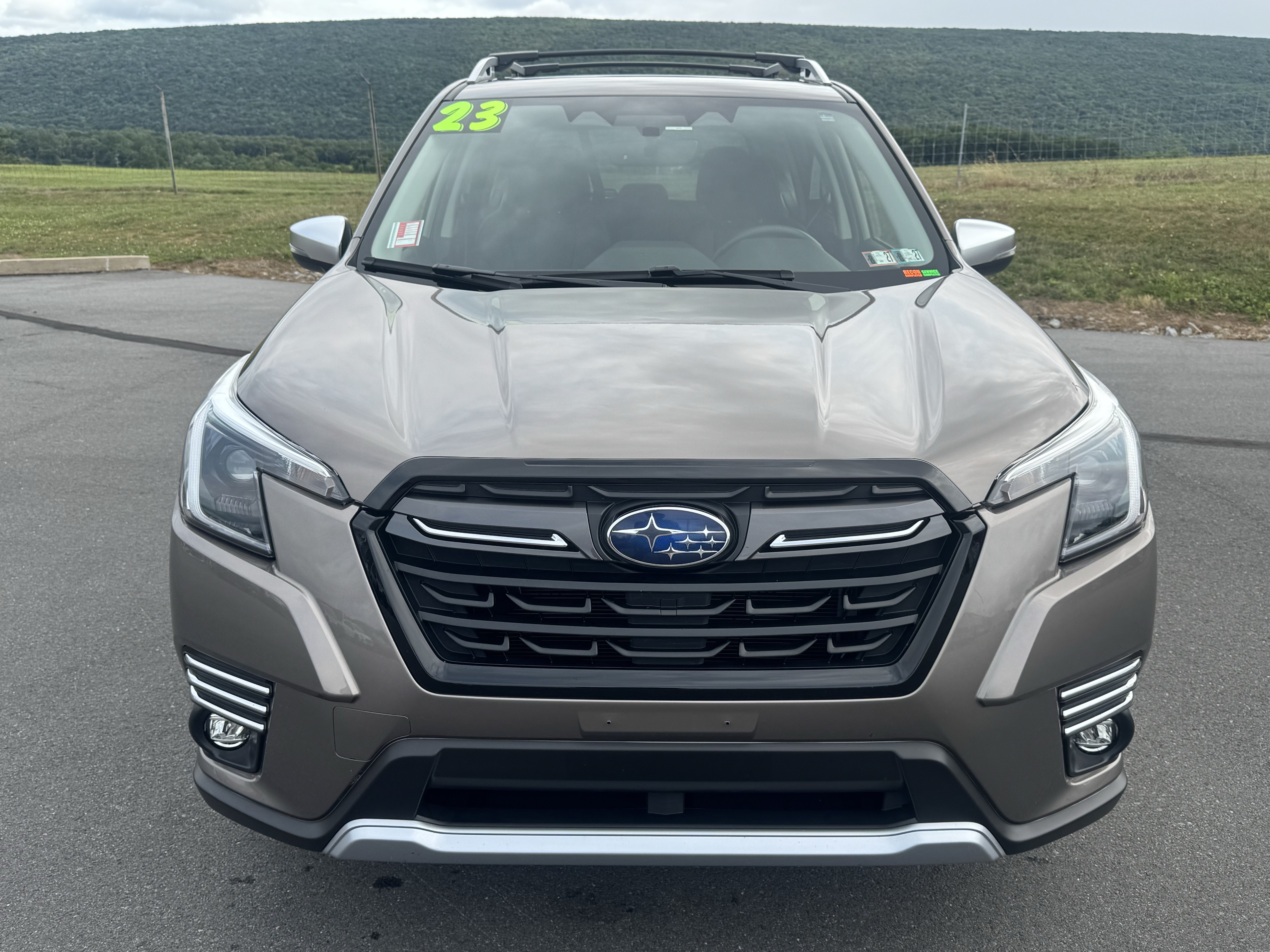 Certified 2023 Subaru Forester Touring AWD/4WD image 9