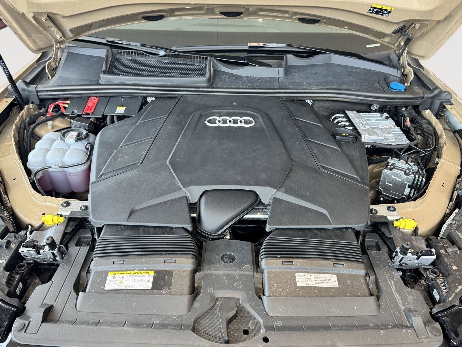 Certified 2025 Audi Q7 3.0T Premium Plus AWD/4WD image 24