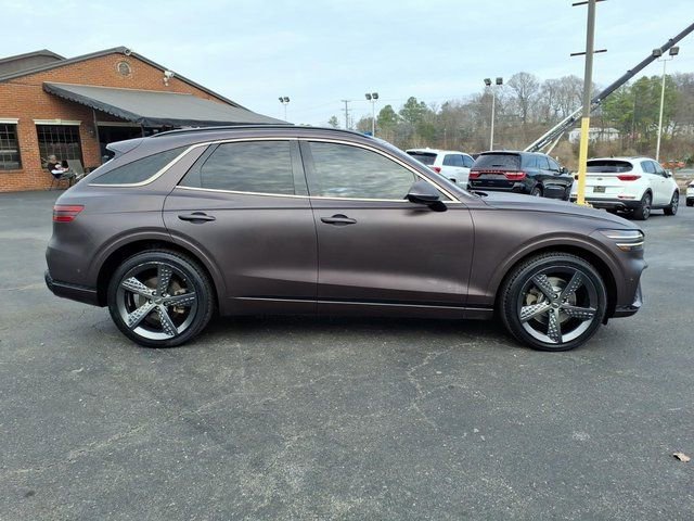 Used 2022 Genesis GV70 2.5T w/ Sport Prestige Package image 2