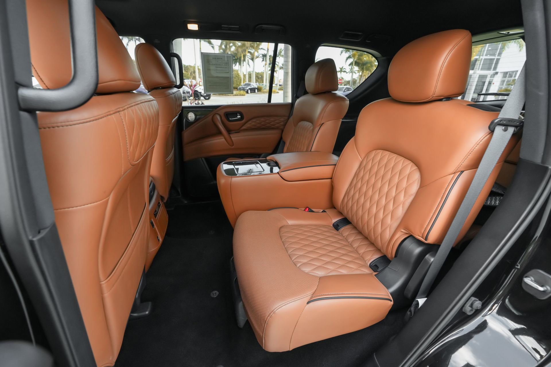 Used 2024 INFINITI QX80 Sensory image 34