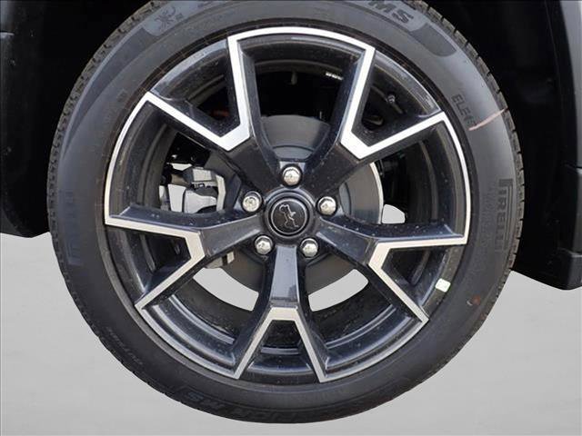 New 2026 Jeep Cherokee Overland w/ Trailer Tow Group AWD/4WD image 6