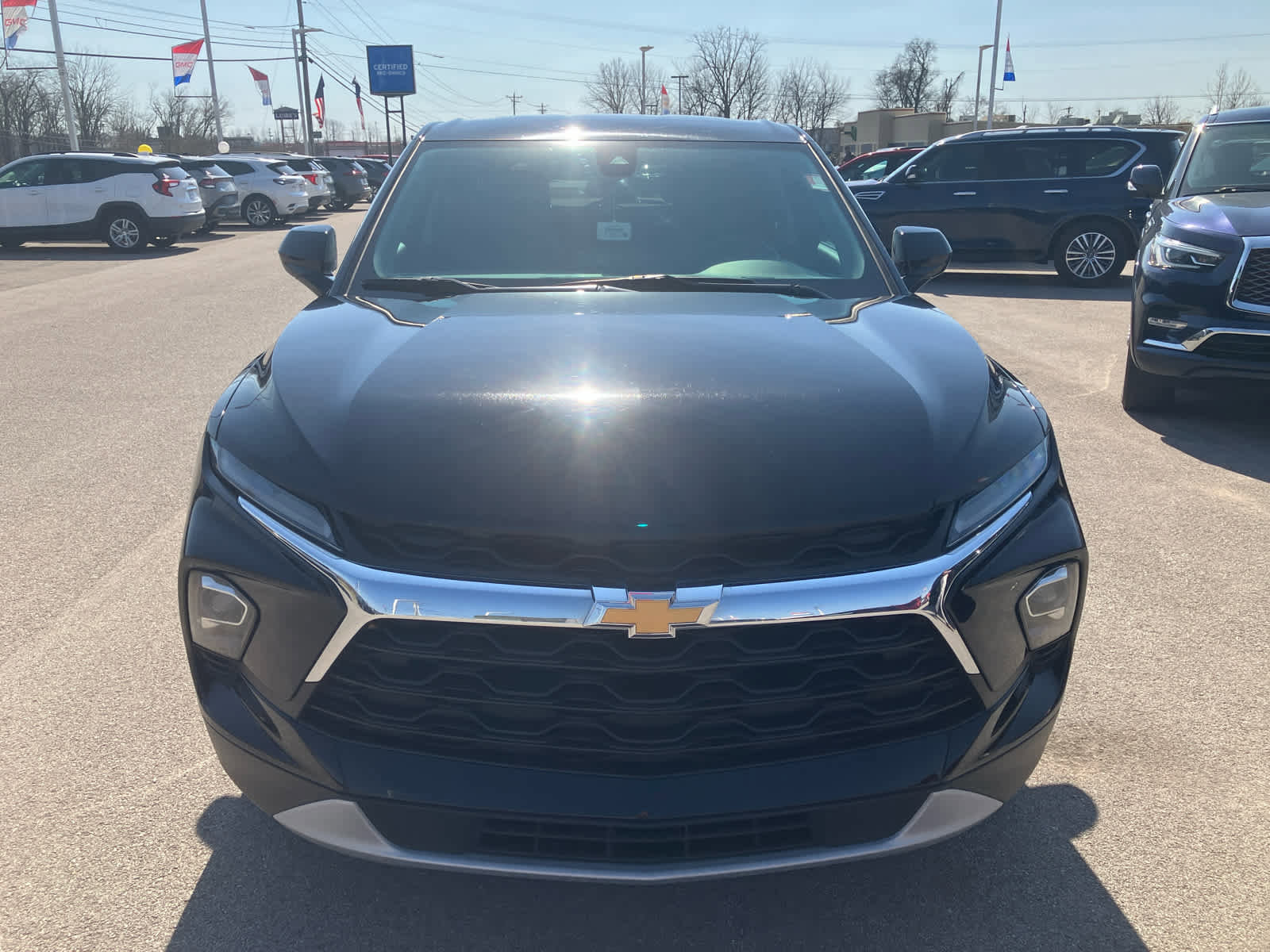 Used 2024 Chevrolet Blazer LT image 2