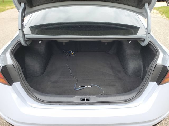 Used 2024 Nissan Altima 2.0 SR FWD image 31