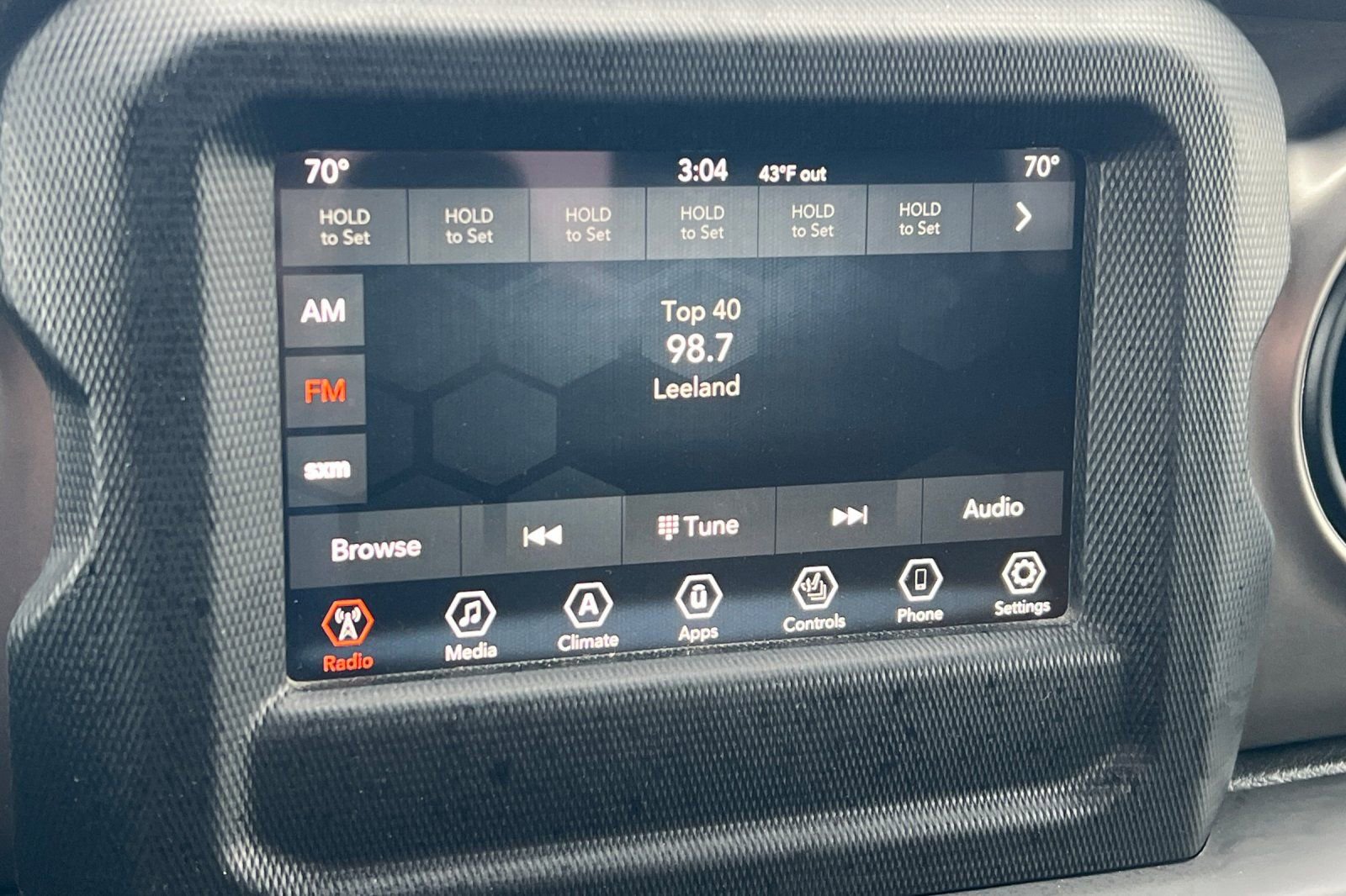 Used 2020 Jeep Gladiator Sport w/ Quick Order Package 24S image 17