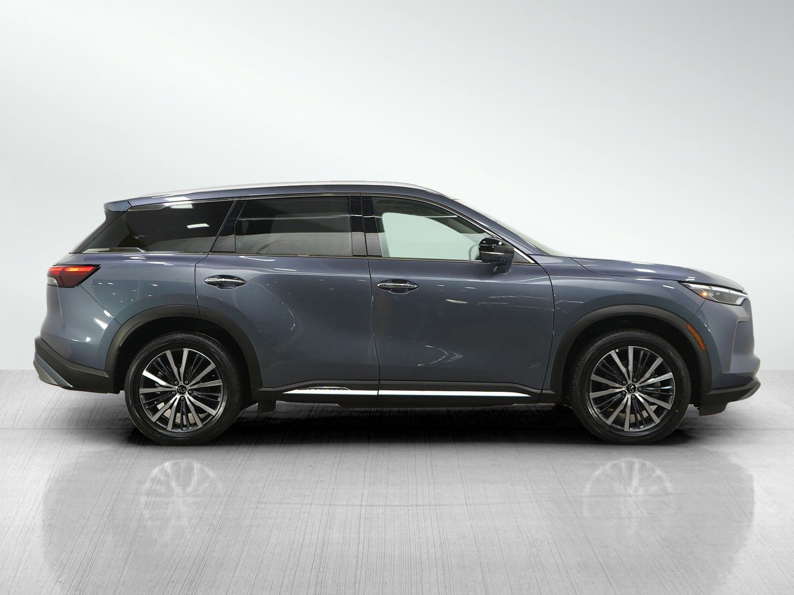 Used 2024 INFINITI QX60 Sensory AWD/4WD image 6