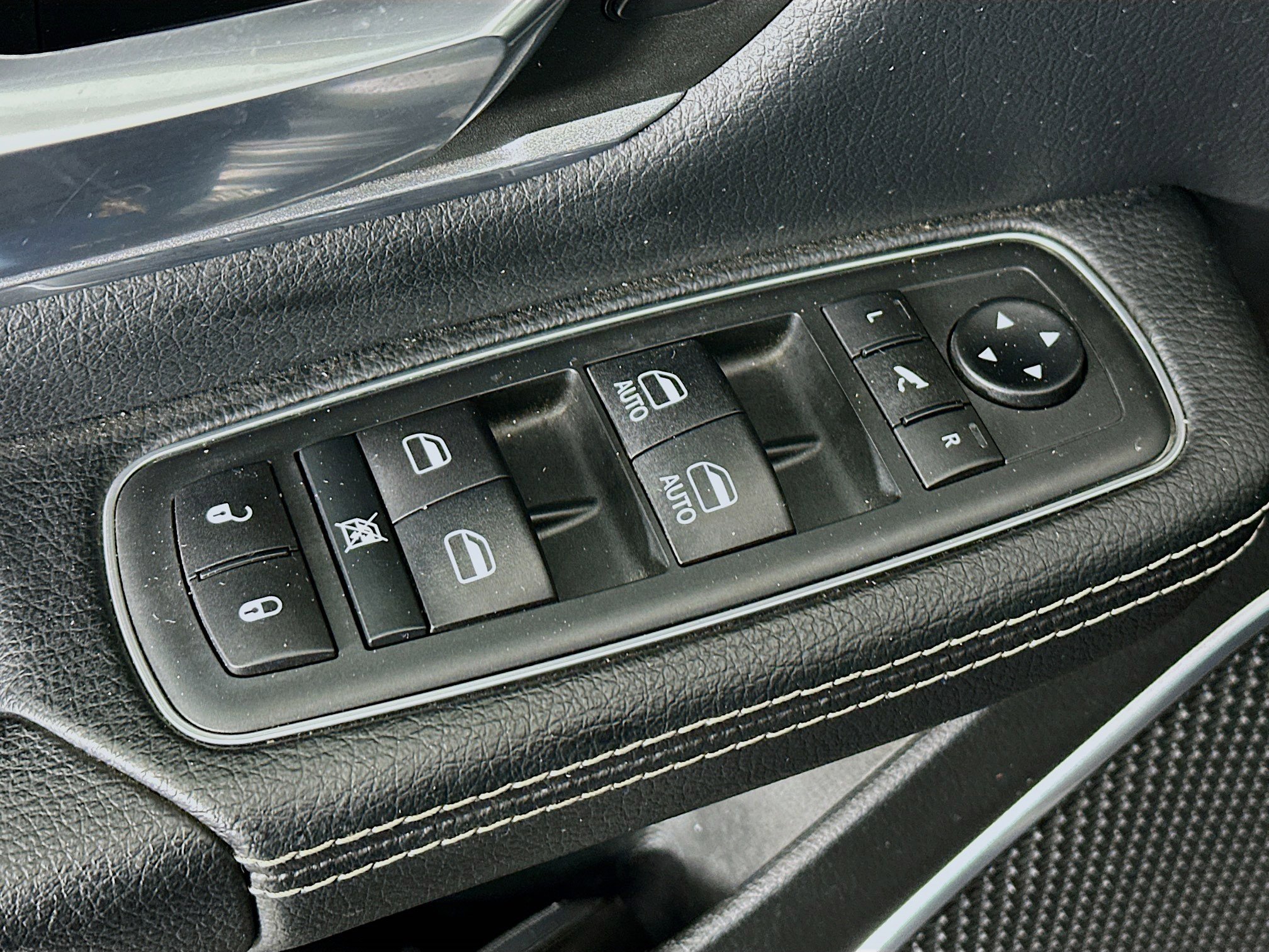 Used 2020 RAM 1500 Laramie image 15