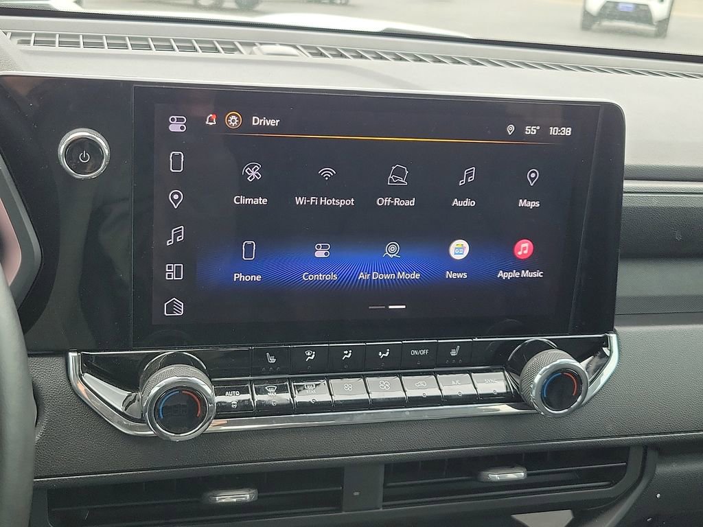 Used 2025 Chevrolet Colorado Trail Boss image 15