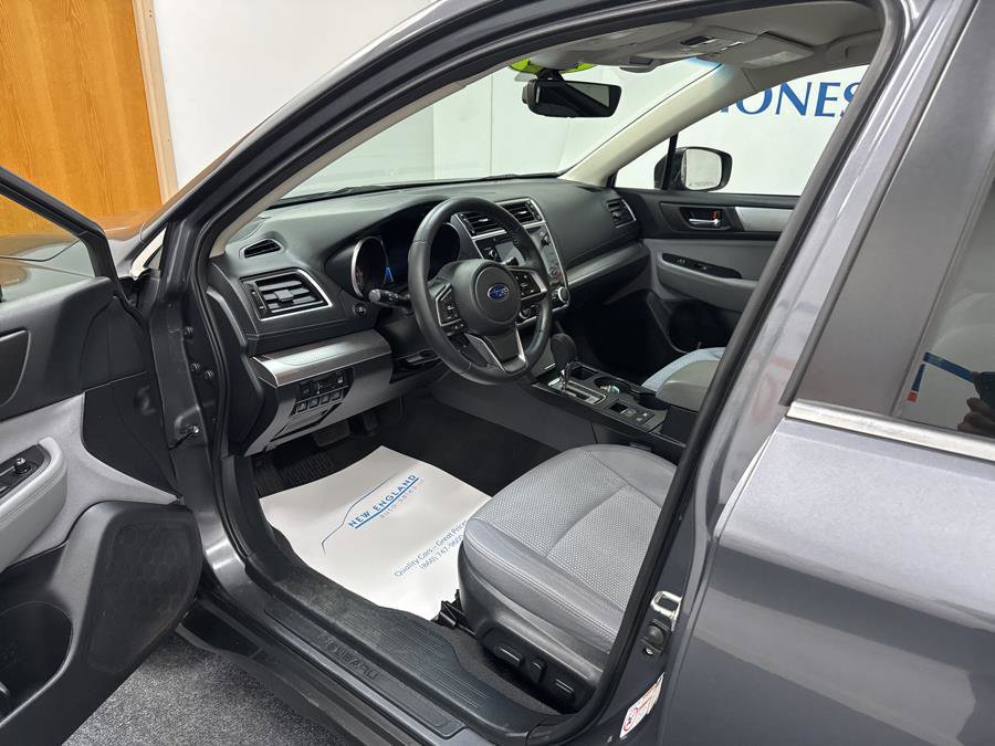 Used 2018 Subaru Outback 2.5i Premium image 7