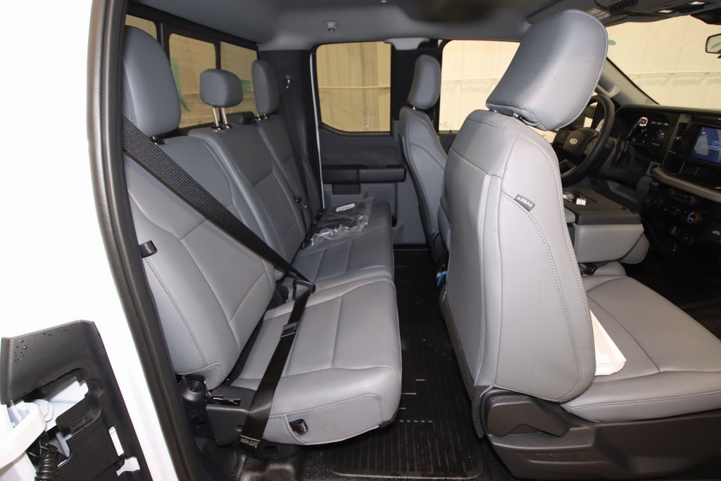 New 2025 Ford F350 XL w/ XL Chrome Package image 18