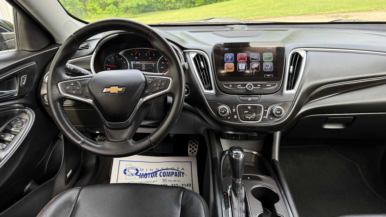 Used 2016 Chevrolet Malibu LT w/ Leather Package FWD image 10