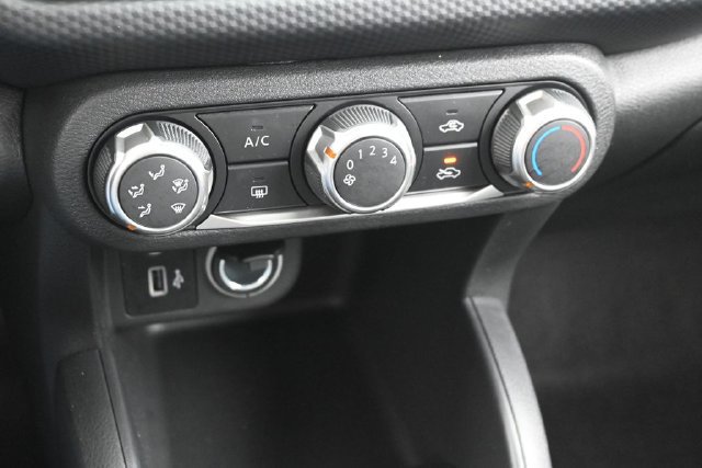 Used 2025 Nissan Kicks Play S FWD image 23