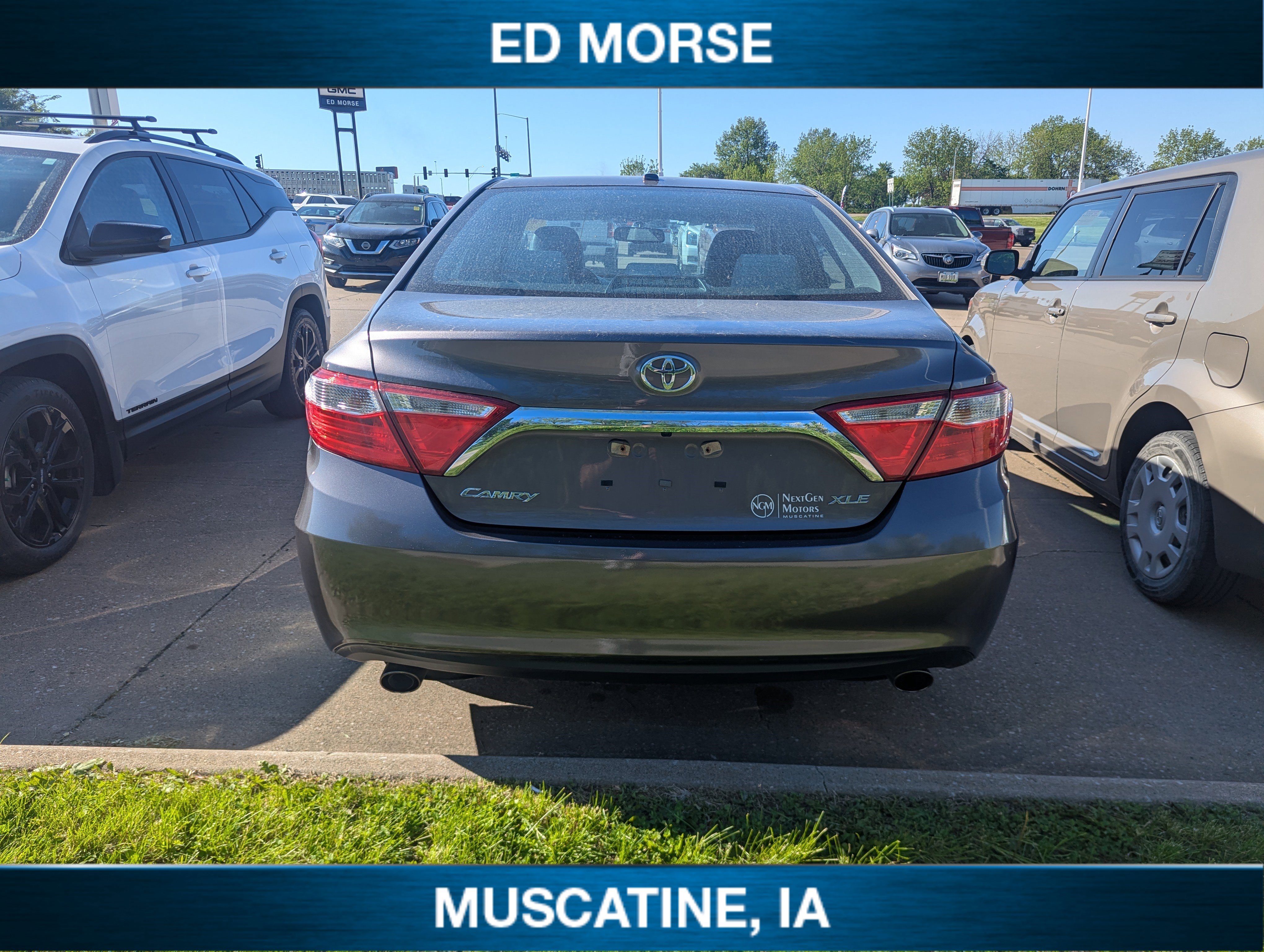 Used 2015 Toyota Camry XLE FWD image 4