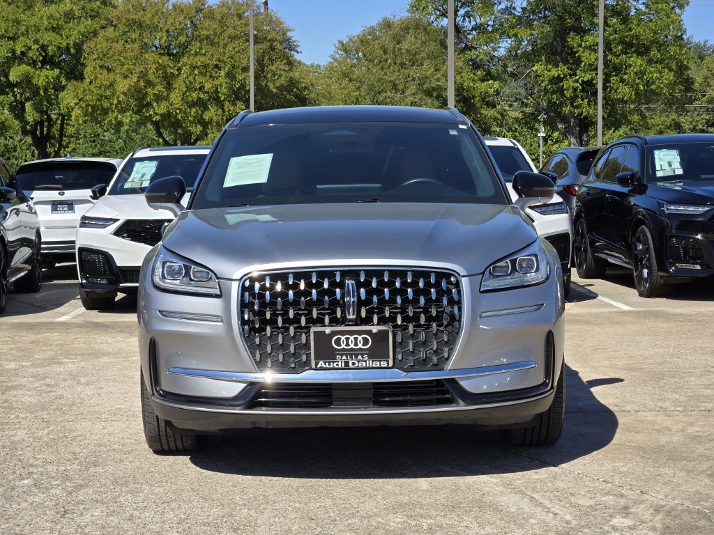Used 2023 Lincoln Corsair Reserve w/ Equipment Group 201A FWD image 4