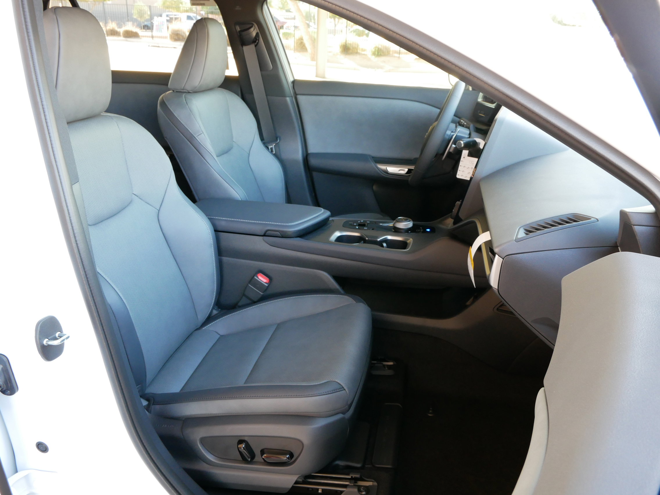 New 2026 Lexus RZ 350e 350e Premium image 6