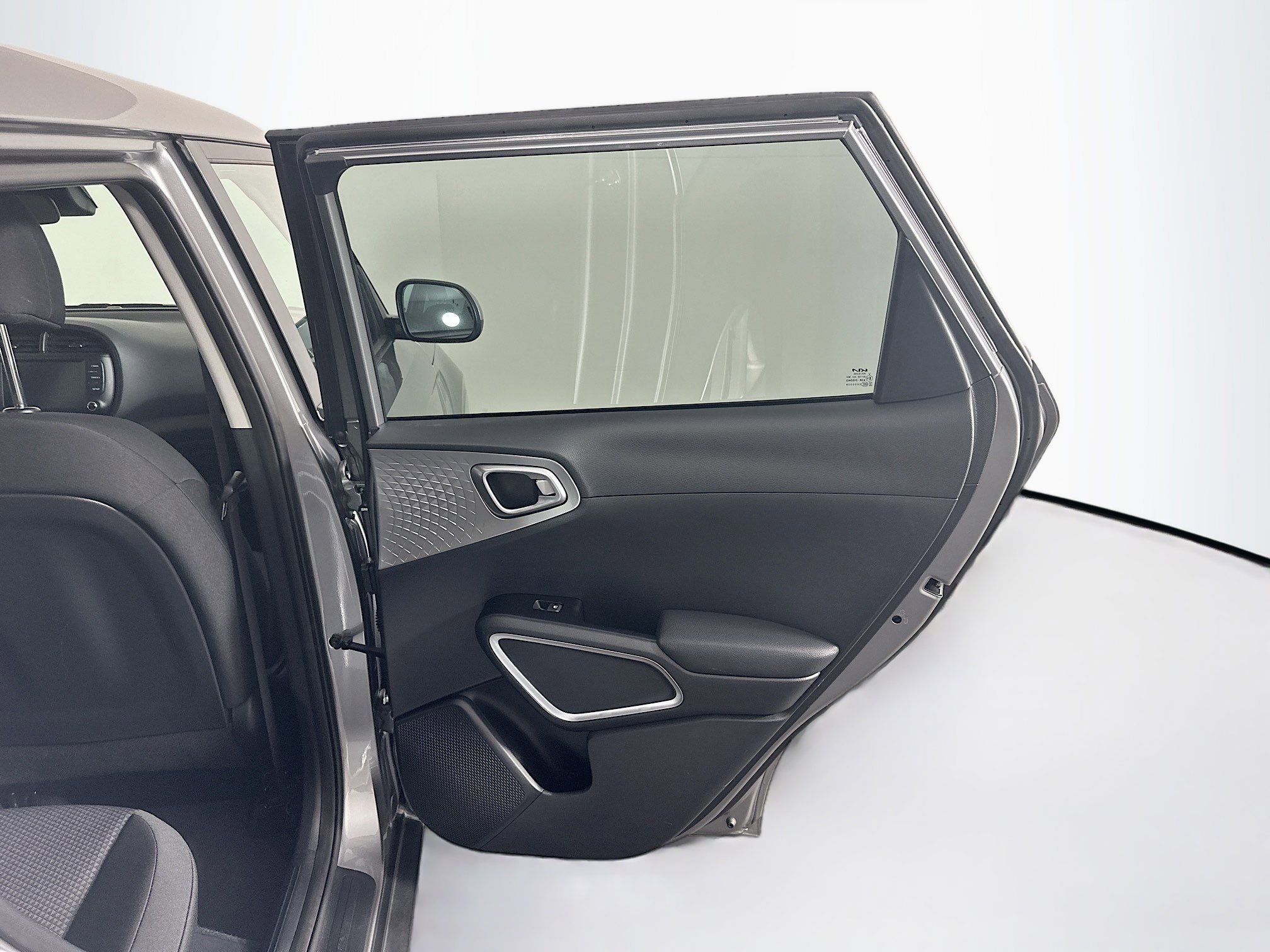 Used 2025 Kia Soul LX w/ LX Technology Package image 28