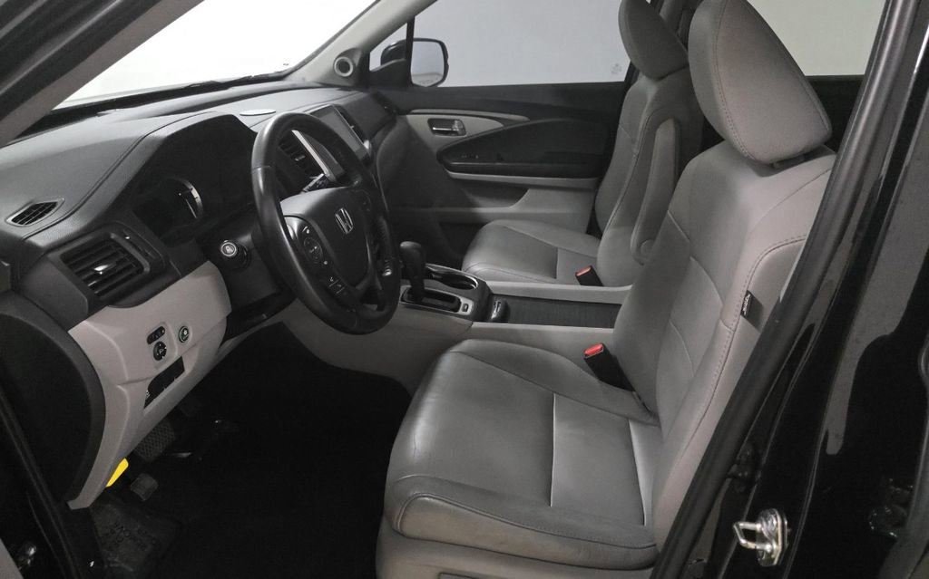 Used 2017 Honda Pilot EX-L image 8
