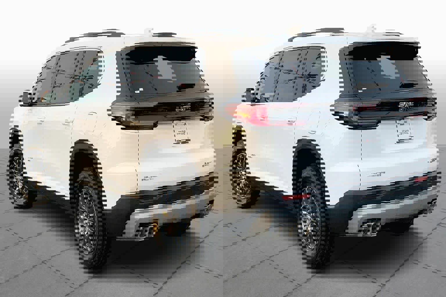 New 2026 GMC Acadia Elevation image 12