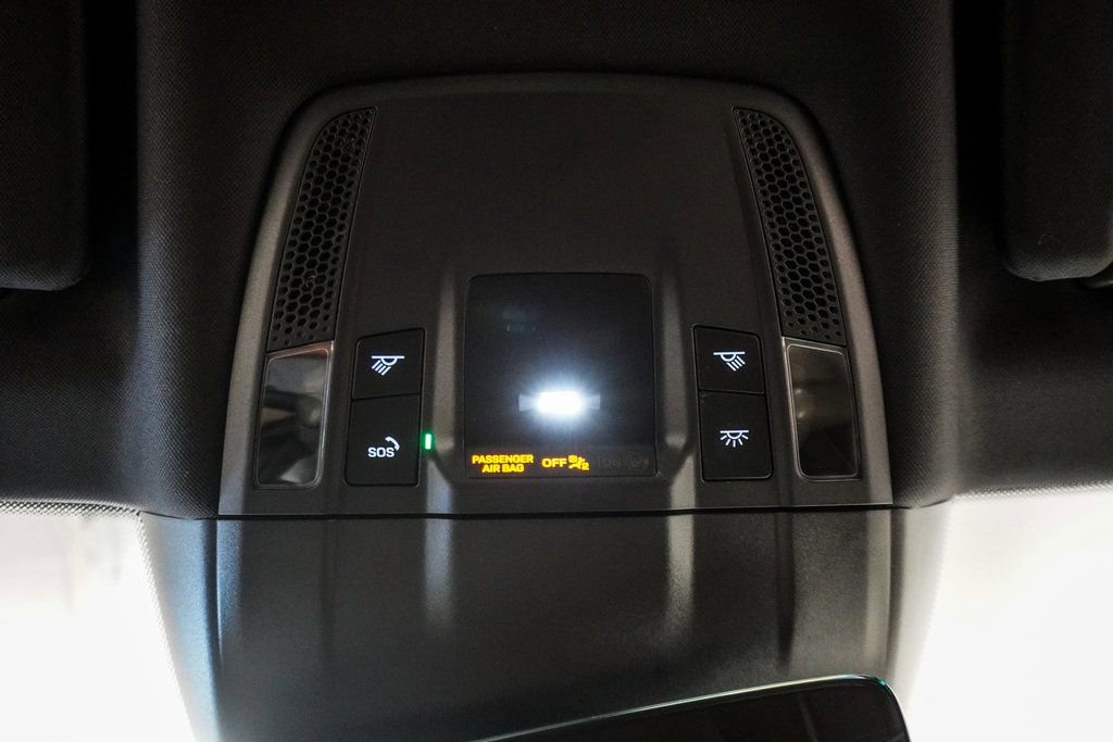 Used 2023 Porsche Taycan 4S w/ Premium Package image 43