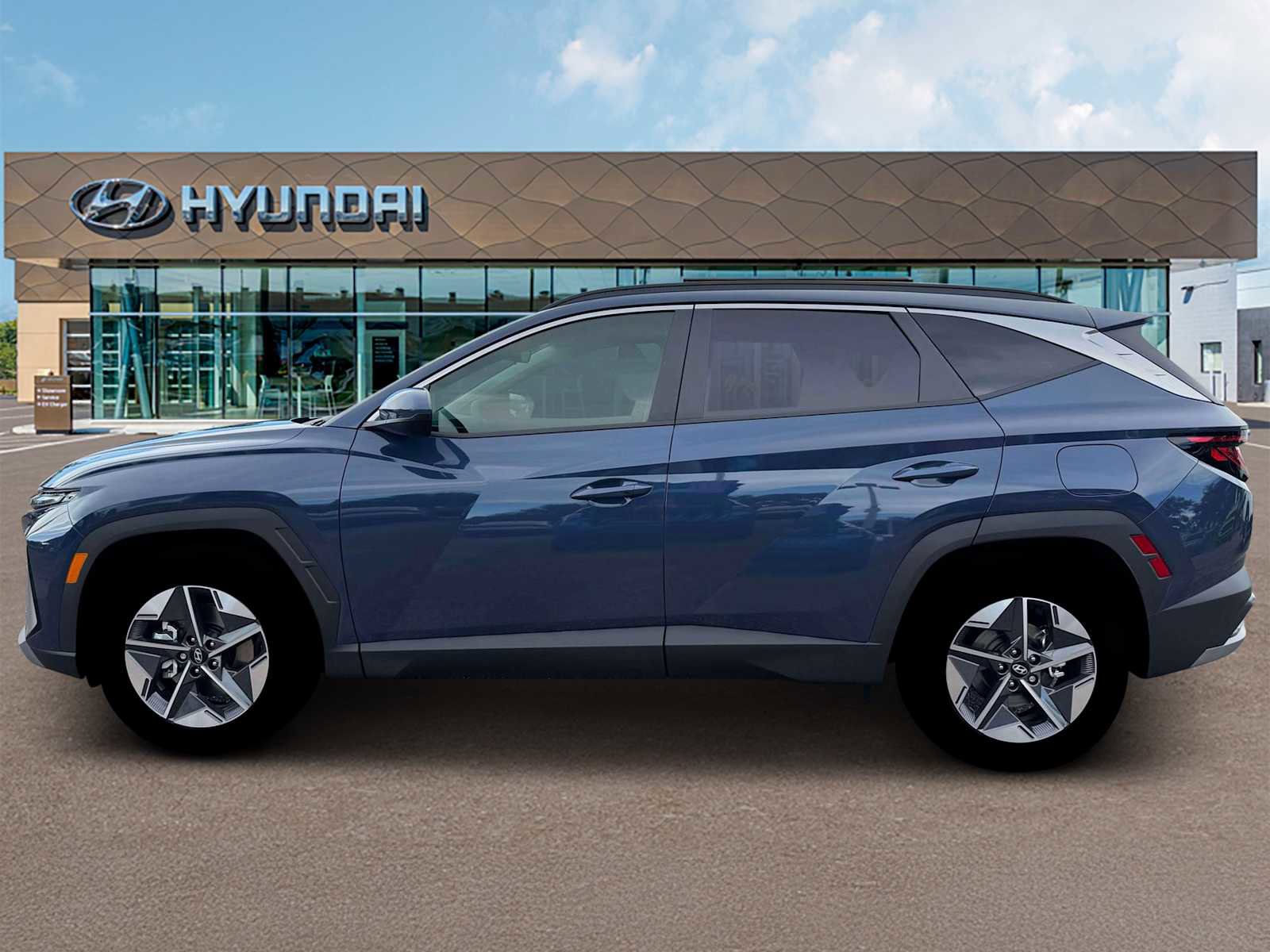 New 2026 Hyundai Tucson SEL FWD image 3