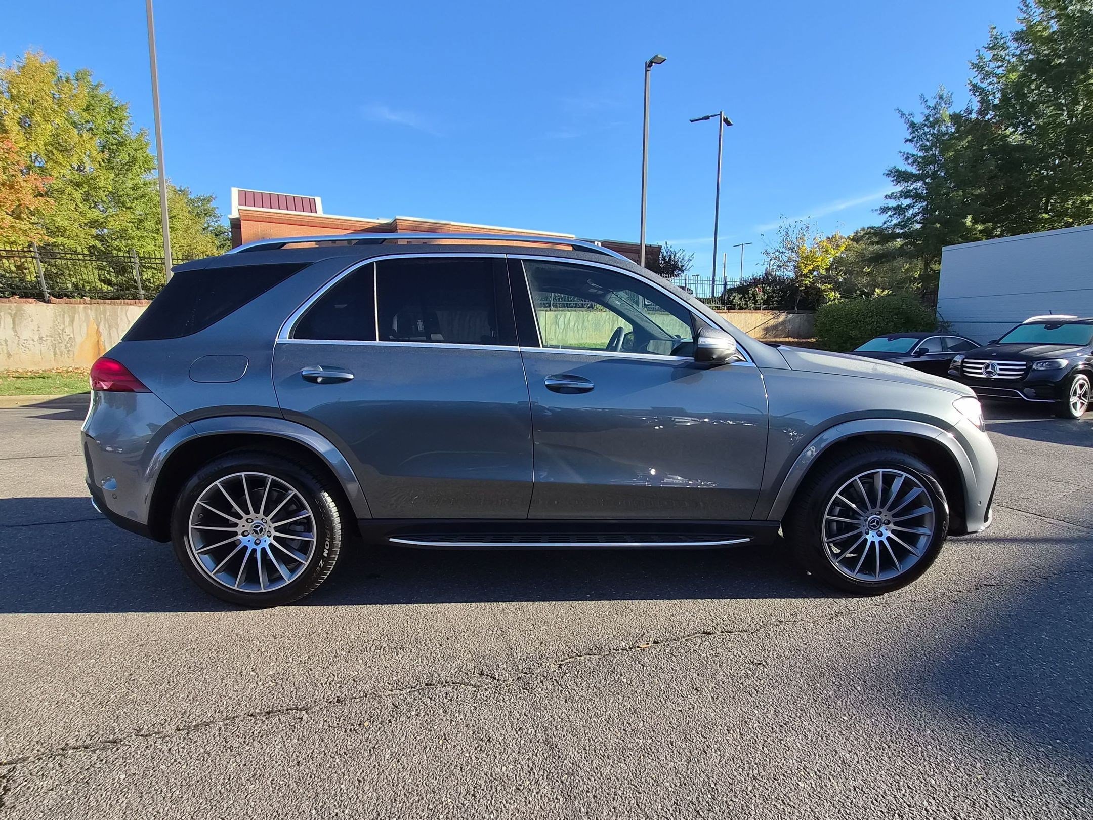 Certified 2024 Mercedes-Benz GLE 450 4MATIC image 2